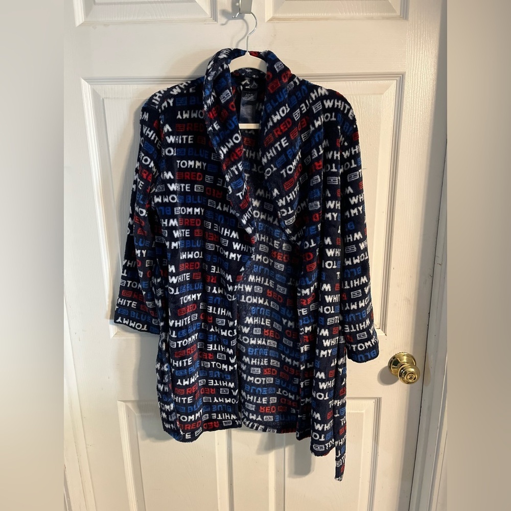 Tommy Hilfiger Red and Blue Patterned Robe